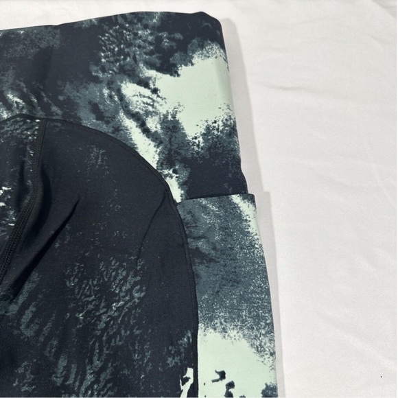 NWT $78 Sweaty Betty [ Small 6 ] Power High Waist‎ Pocket Bike Shorts Green - Picture 11 of 12